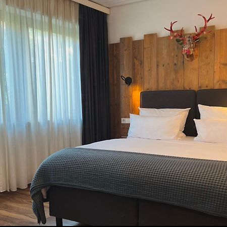 Kreuzblume Hotel & Weinstube Freiburg im Breisgau Dış mekan fotoğraf